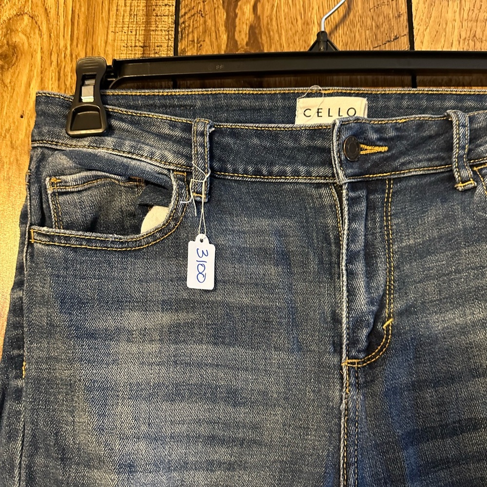 Cello denim jeans. Size 9. Juniors. - Picture 6 of 15